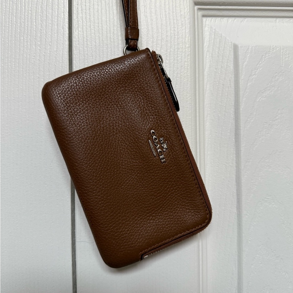 Coach Brown Leather double zip wristlet wallet Brown and Silver